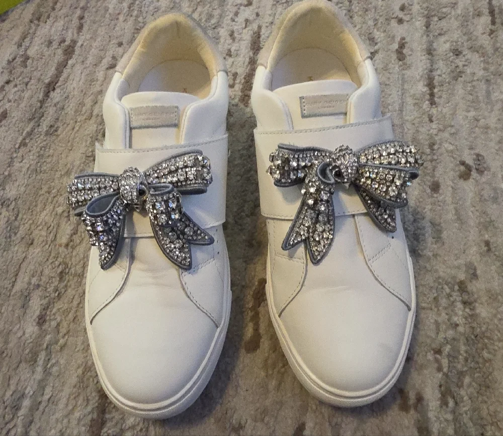 Kurt Geiger White Sneakers with Glittering Bow - Picture 10 of 11